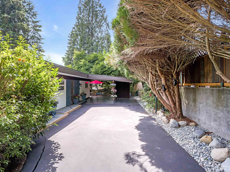2990 Eddystone Crescent, North Vancouver, BC, V7H 1B9 - 36