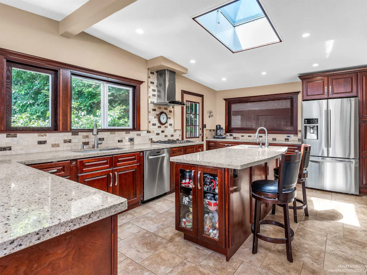 2990 Eddystone Crescent, North Vancouver, BC, V7H 1B9 - 2