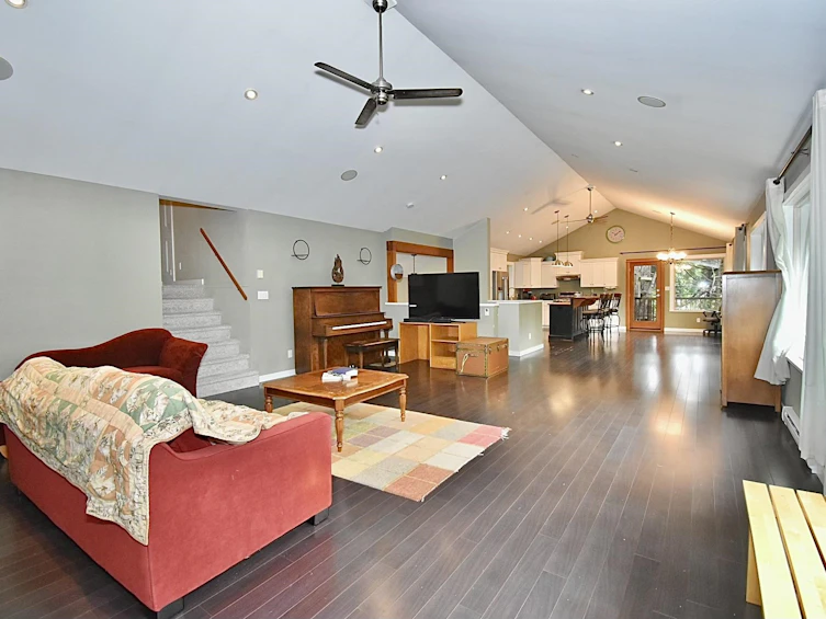 958 Gower Point Road, Gibsons, BC, V0N 1V3 - 5