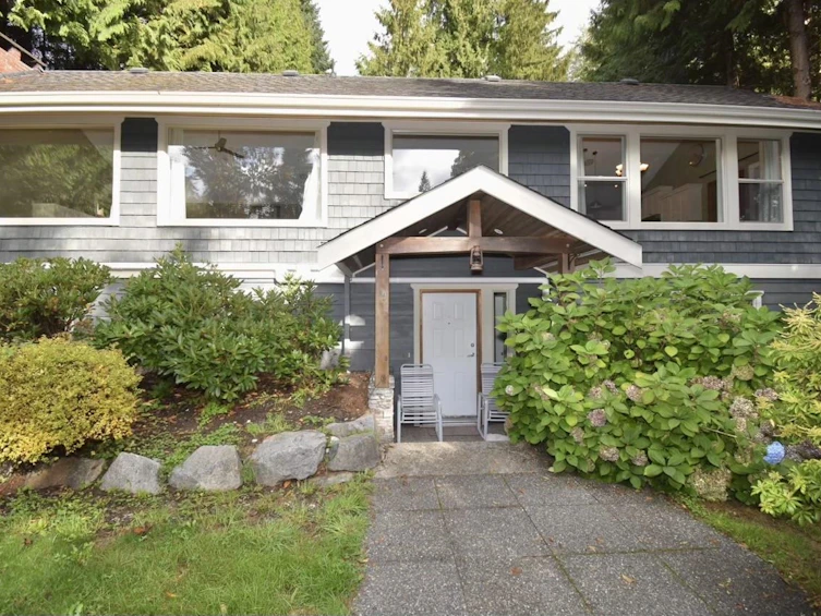958 Gower Point Road, Gibsons, BC, V0N 1V3 - 2