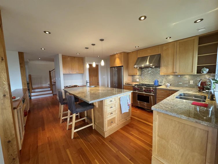 5012 Geer Road, Sechelt, BC, V7Z 0B9 - 7