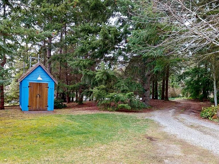 5012 Geer Road, Sechelt, BC, V7Z 0B9 - 29