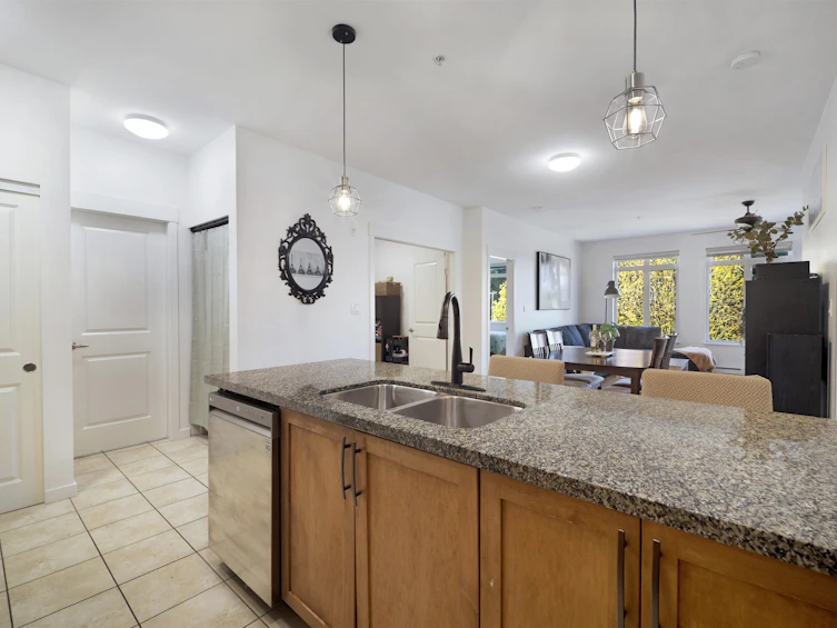 323-12350 Harris Road, Pitt Meadows, BC, V3Y 0C5 - 8