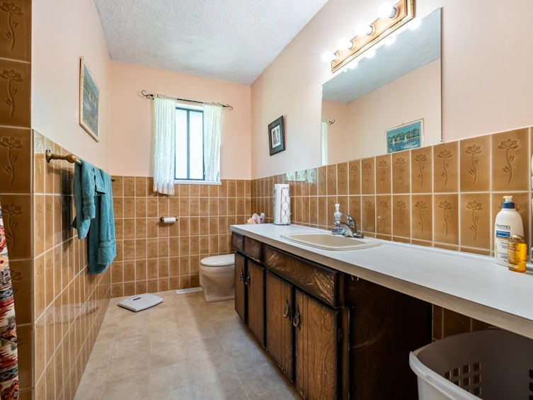 13575 Crestview Drive, Surrey, BC, V3R 6V6 - 18