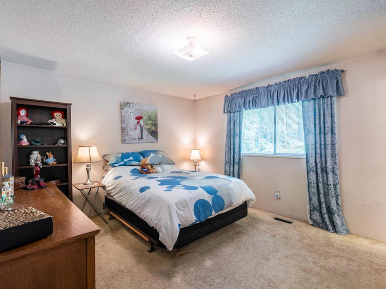 13575 Crestview Drive, Surrey, BC, V3R 6V6 - 12