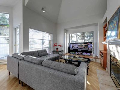320-8880 Jones Road - 3