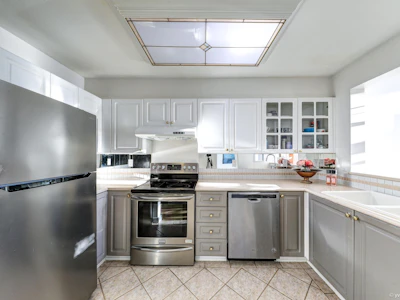 320-8880 Jones Road - 2