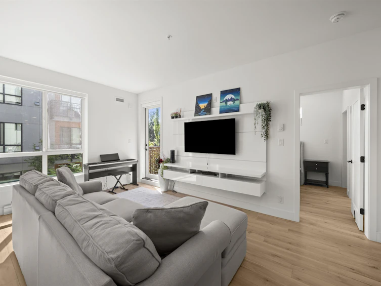 309-3131 Murray Street, Port Moody, BC, V3H 0L9 - 2