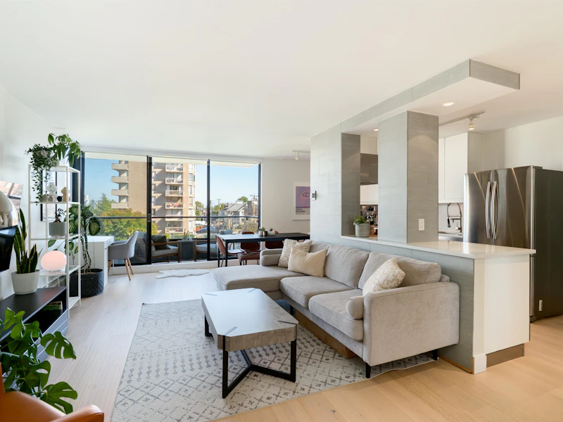 304 - 2370 W 2nd Avenue, Vancouver BC V6K 1J2