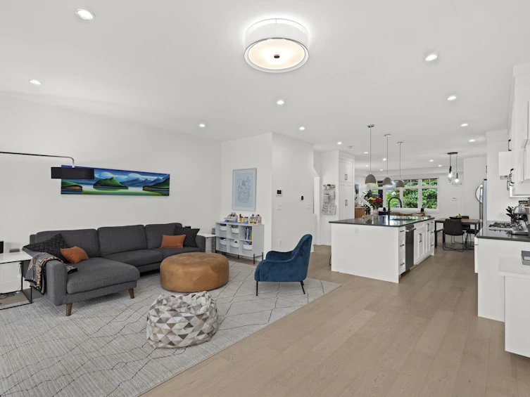 340 E 12th Street, North Vancouver, BC, V7L 2J9 - 14