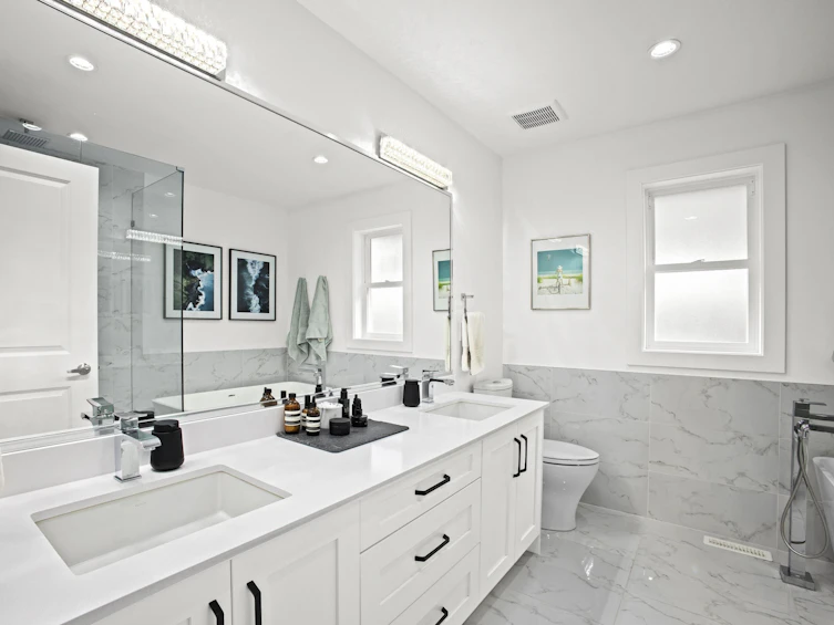340 E 12th Street, North Vancouver, BC, V7L 2J9 - 22