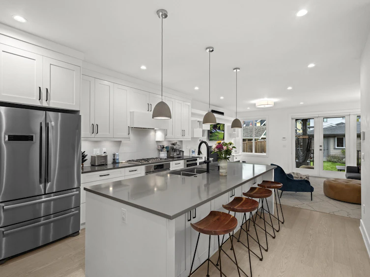 340 E 12th Street, North Vancouver, BC, V7L 2J9 - 10