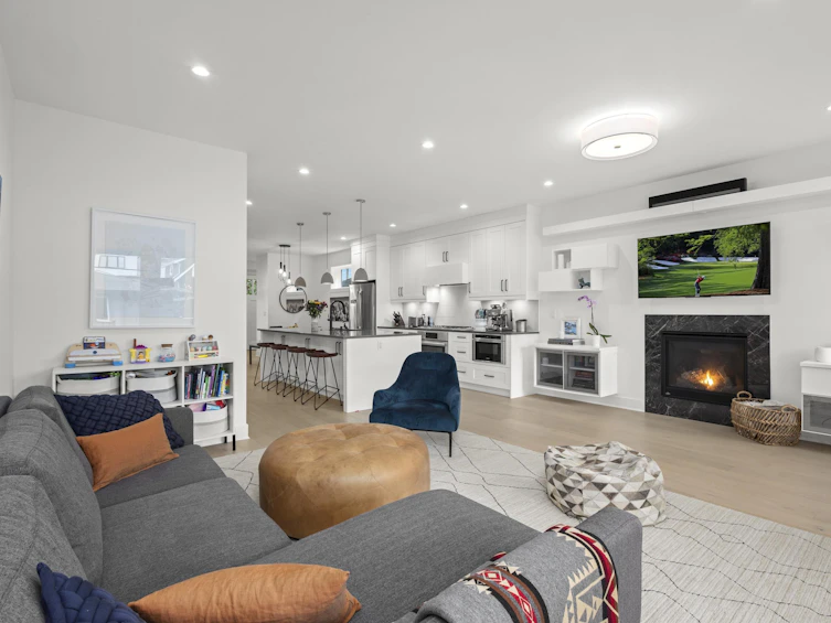 340 E 12th Street, North Vancouver, BC, V7L 2J9 - 15