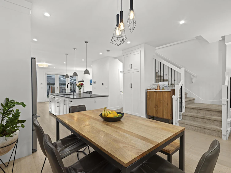 340 E 12th Street, North Vancouver, BC, V7L 2J9 - 8