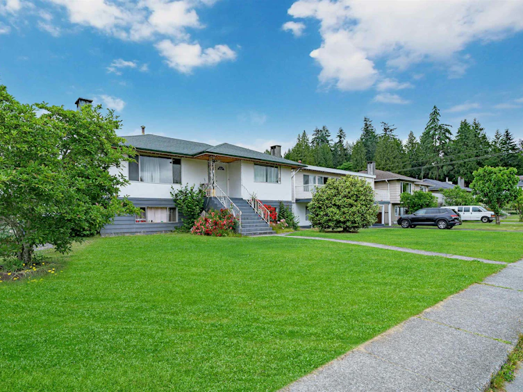 342 E 18th Street, North Vancouver, BC, V7L 2X9 - 2