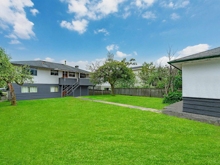 342 E 18th Street, North Vancouver, BC, V7L 2X9 - 11