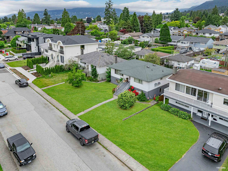 342 E 18th Street, North Vancouver, BC, V7L 2X9 - 8