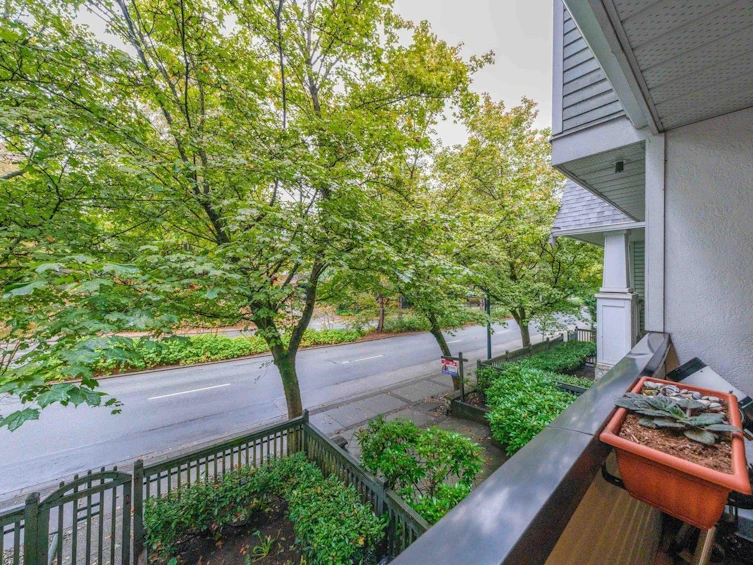 201-1111 Lynn Valley Road, North Vancouver, BC, V7J 3V4 - 23