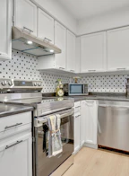 310 33490 Cottage Lane