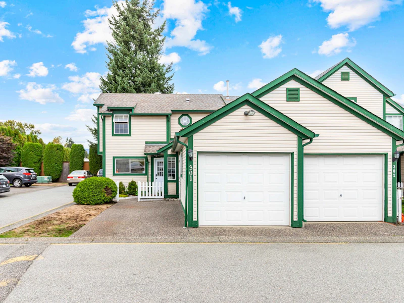 301 - 20675 118th Avenue, Maple Ridge BC V2X 0K4