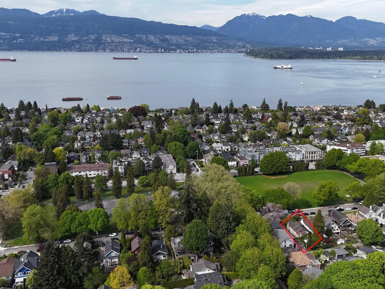 3380 W 5th Avenue, Vancouver, BC, V6R 1R7 - 2