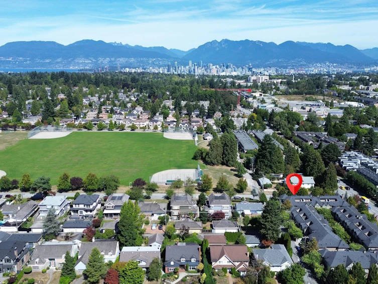 1016 W 45th Avenue, Vancouver, BC, V6M 2G6 - 8