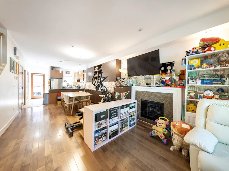 1016 W 45th Avenue, Vancouver, BC, V6M 2G6 - 17