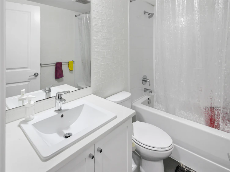 109-8168 136a Street, Surrey, BC, V3W 2Z6 - 7