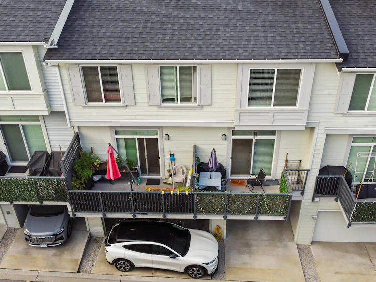 109-8168 136a Street, Surrey, BC, V3W 2Z6