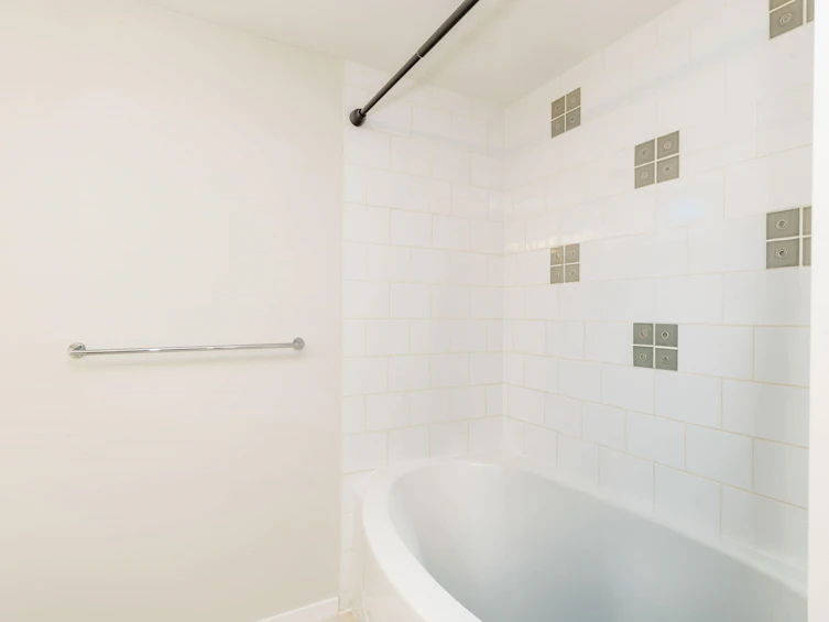 302-300 Klahanie Drive, Port Moody, BC, V3H 5K8 - 18