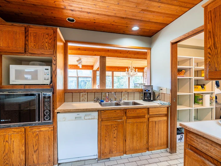 3944 Marine Avenue, Port Moody, BC, V3H 4R9 - 23