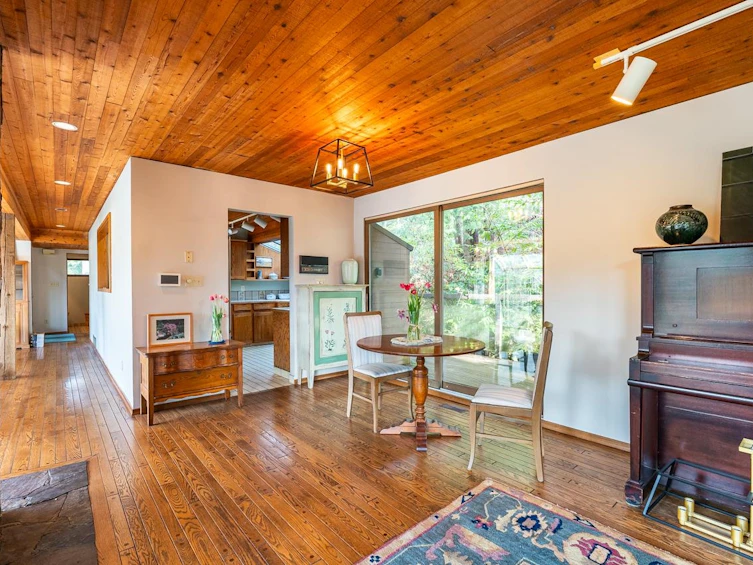 3944 Marine Avenue, Port Moody, BC, V3H 4R9 - 21