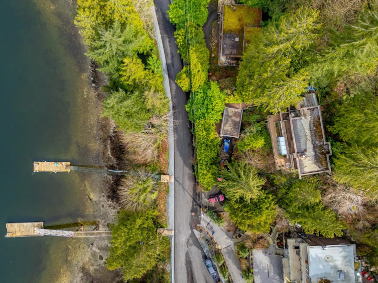 3944 Marine Avenue, Port Moody, BC, V3H 4R9 - 3