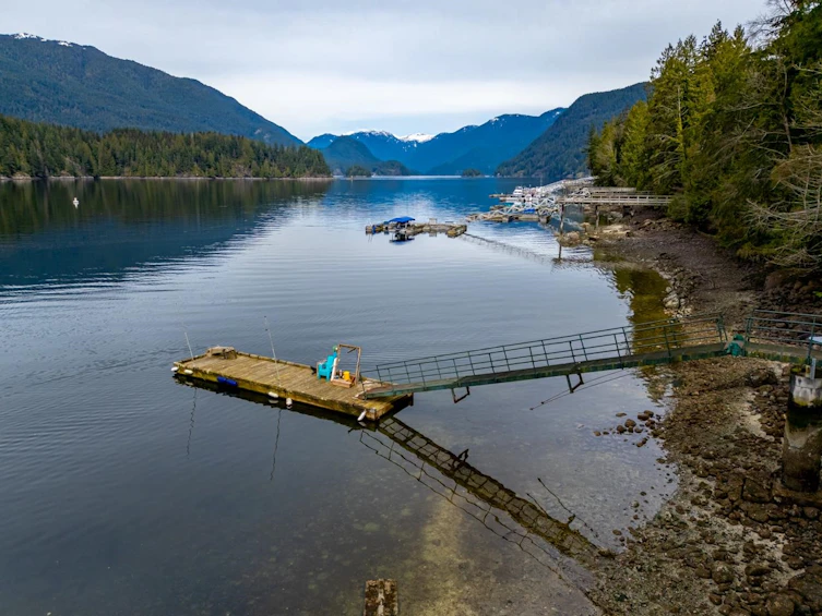 3944 Marine Avenue, Port Moody, BC, V3H 4R9 - 4