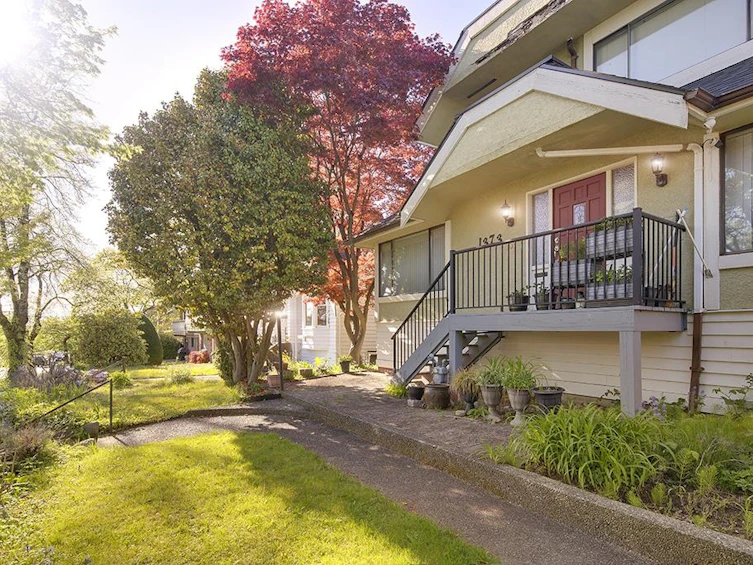 1373 W 64th Avenue, Vancouver, BC, V6P 2N3 - 4