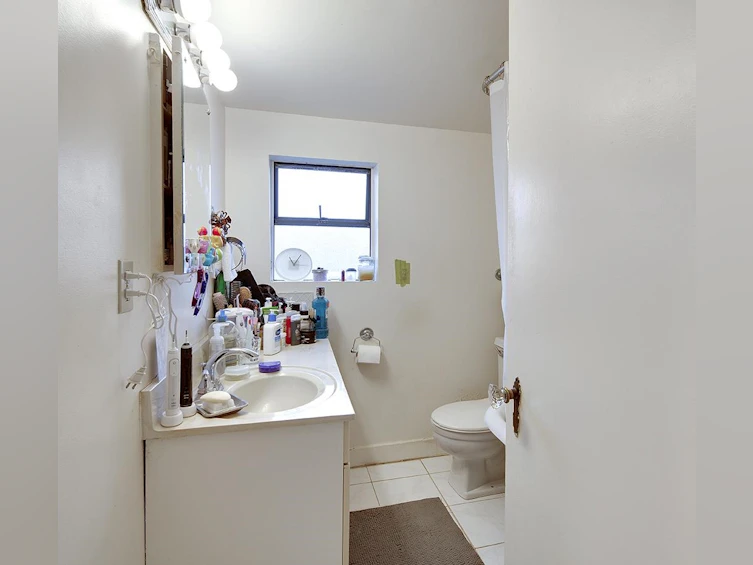 1373 W 64th Avenue, Vancouver, BC, V6P 2N3 - 27
