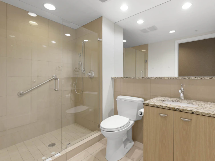 307-3382 Wesbrook Mall, Vancouver, BC, V6S 0A7 - 14