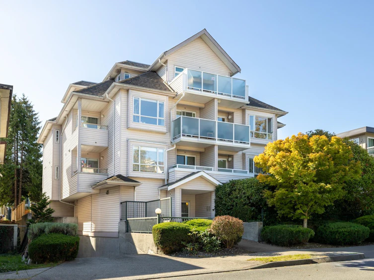303-788 E 8th Avenue, Vancouver, BC, V5T 1T4 - 2