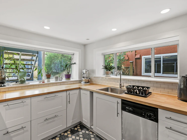 2274 E 7th Avenue, Vancouver, BC, V5N 1S7 - 19