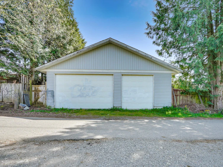 32921 6 Avenue, Mission, BC, V2V 1Z3 - 33