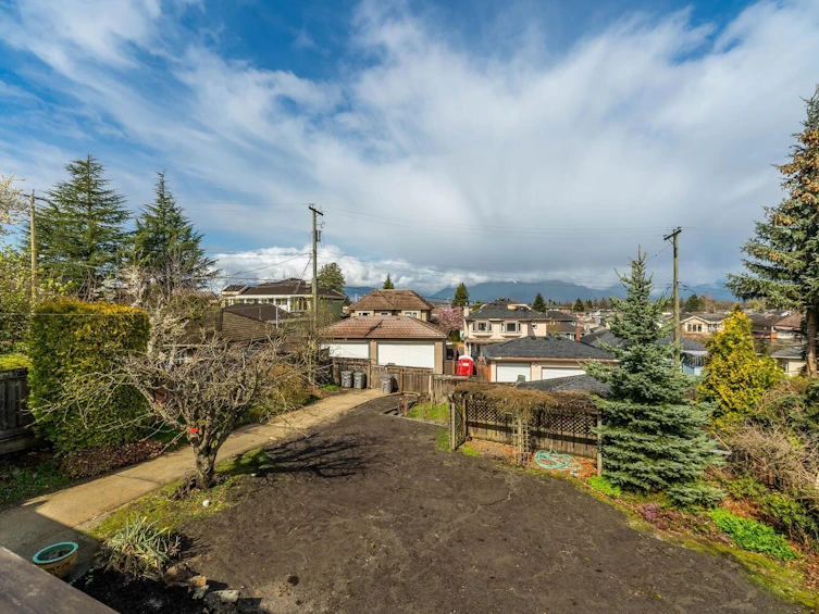 349 Midlothian Street, Vancouver, BC, V5Y 2M1 - 28
