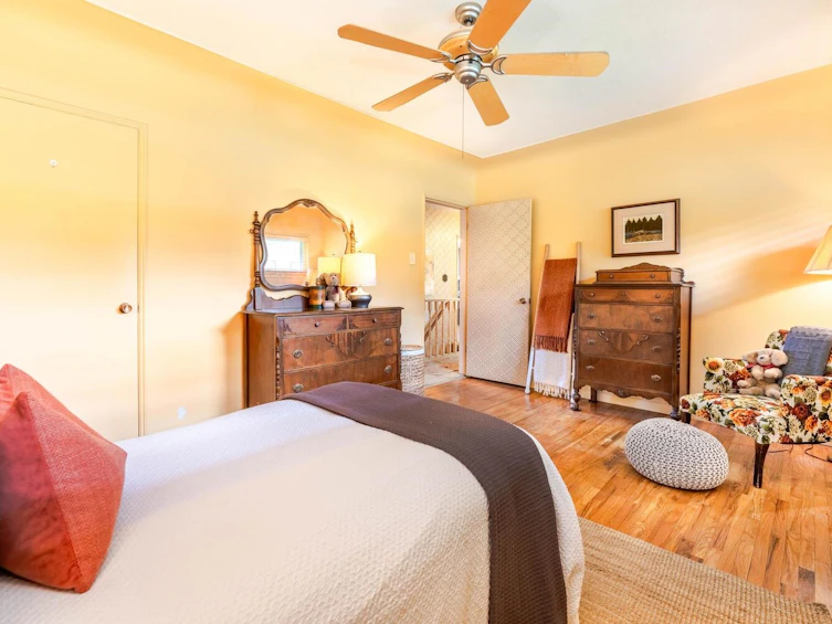 349 Midlothian Street, Vancouver, BC, V5Y 2M1 - 16