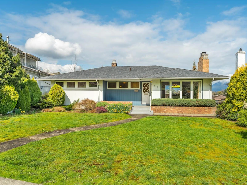 349 Midlothian Avenue, Vancouver BC V5Y 2M1