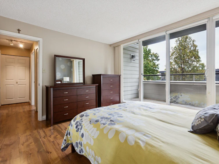 3917 Pender Street, Burnaby, BC, V5C 2L7 - 18