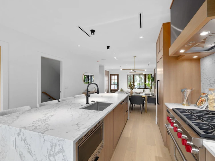2505 W 37th Avenue, Vancouver, BC, V6N 2T3 - 11