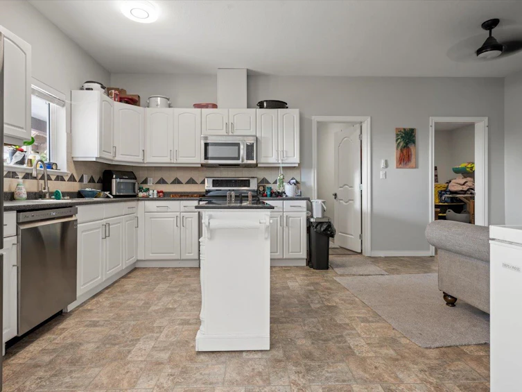 3552 Bassano Terrace, Abbotsford, BC, V3G 2Z7 - 30