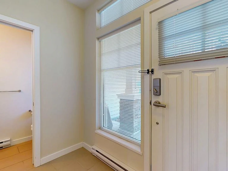 5993 Beachgate Lane, Sechelt, BC, V7Z 0S2 - 6