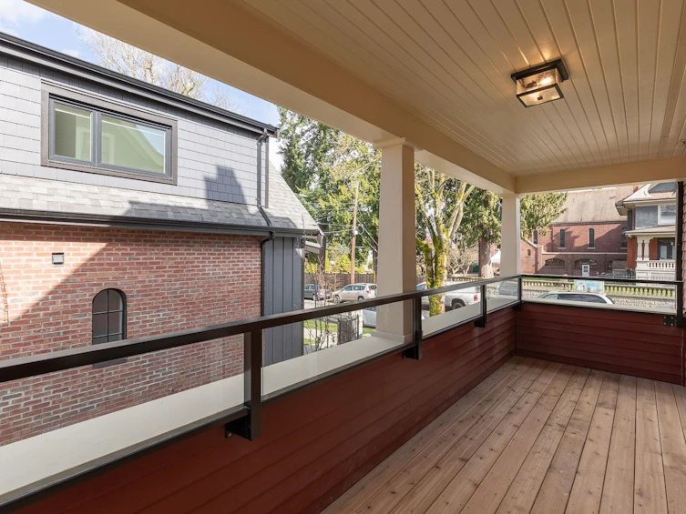 1081 Semlin Drive, Vancouver, BC, V5L 2N6 - 6