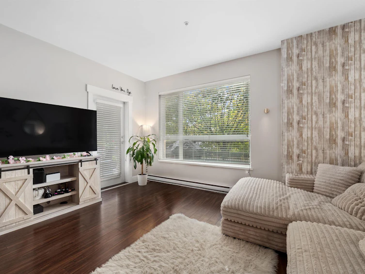 101-2351 Kelly Avenue, Port Coquitlam, BC, V3C 0C6 - 2