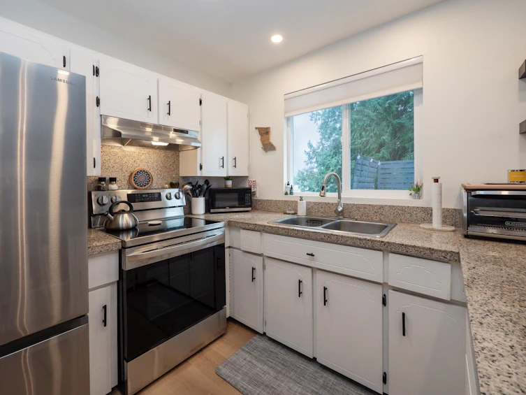 617 Gower Point Road, Gibsons, BC, V0N 1V8 - 8